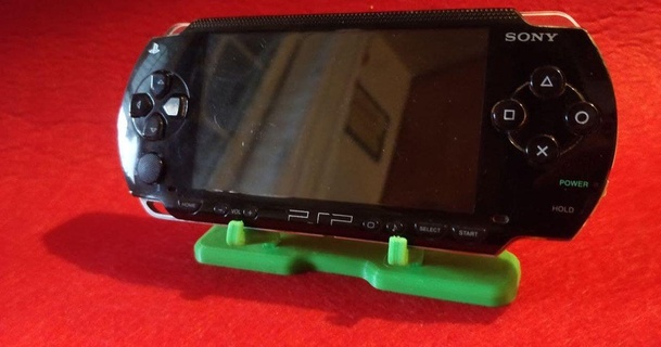 psp fat supporter cliffom Télécharger libre stl modèle imprimablescom 3d modèles jouets Jeux Jeu titulaire soutien Sony 3d print model - Mito3D