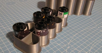 135 35mm película caso funda cadmio descargar gratis stl modelo imprimiblescom 3d modelos artilugio foto vídeo 3d print model - Mito3D