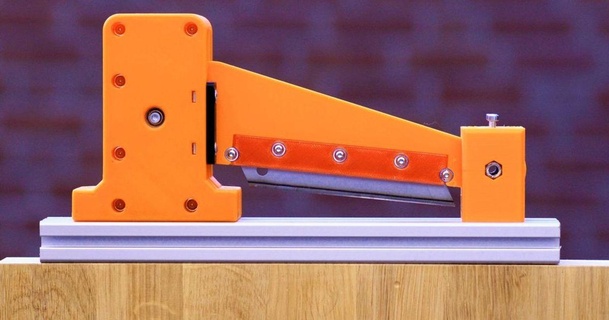 servo actuated guillotine cutter cuts jgw download free stl model printablescom 3d models hobby & makers tools breakaway cutting knife 3d print model - Mito3D