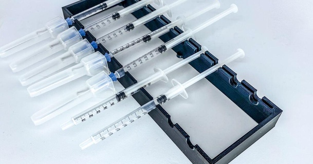 1ml seringa suporte 12 peças lucas baixar livre stl modelo printablescom 3d modelos cuidados saúde médico Ferramentas seringas médicas vacina 3d print model - Mito3D