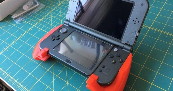 Nintendo 3ds xl ergonômico firmeza suave taliaf baixar livre stl modelo printablescom 3d modelos aparelhos portátil dispositivos 3dsxl pega ergonômica newnintendo3dsxl 3d print model - Mito3D
