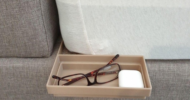 chevet étagère 3dprintbunny Télécharger libre stl modèle imprimablescom 3d modèles Ménage chambre lit lunettes titulaire soutien 3d print model - Mito3D