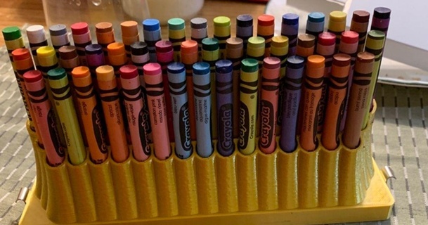 crayon titulaire soutien 48 crayons couleur bitsplusatomes Télécharger libre stl modèle imprimablescom 3d modèles loisir fabricants organisateurs 3d print model - Mito3D