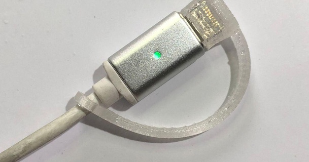 polvo gorra iphone cable USB relámpago mannixxx descargar gratis stl modelo imprimiblescom 3d modelos artilugio portátil dispositivos tapa protección soporte rayos 3d print model - Mito3D