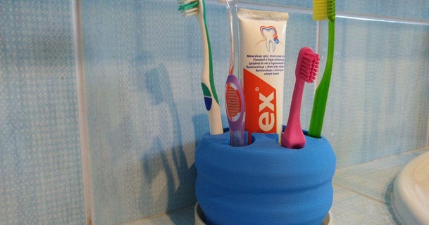 toothbrush stand kaashul download free stl model printablescom 3d models household bathroom toothbrushstand 3d print model - Mito3D