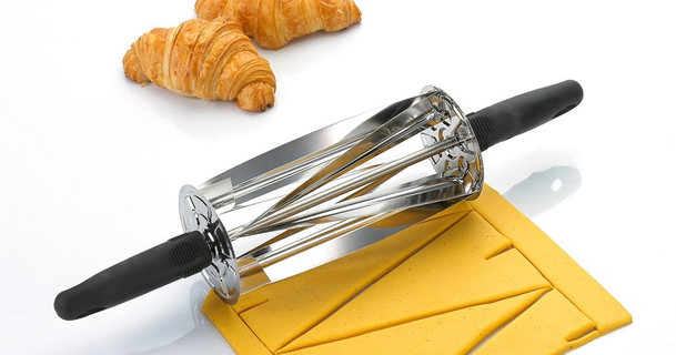 croissant maker honza david download free stl model printablescom 3d models household kitchen cutter dough pastry 3d print model - Mito3D