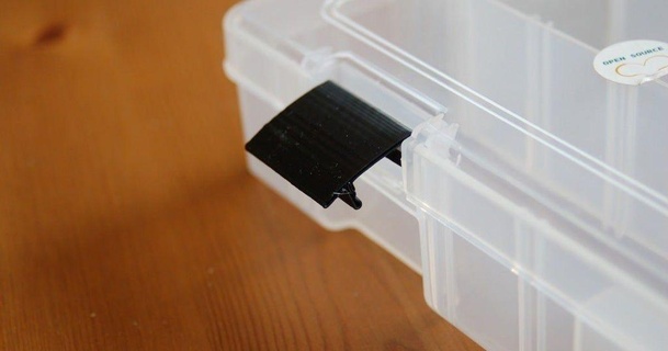 tacle boîte remplacement agrafe thenewwhobbyist Télécharger libre stl modèle imprimablescom 3d modèles Ménage Bureau fermoir makerbot 3d print model - Mito3D