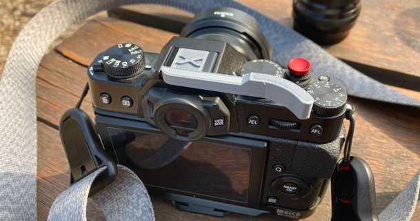 poignée pouce Fujifilm t20 t10 t30 couvert Télécharger libre stl modèle imprimablescom 3d modèles gadgets photo vidéo caméra thumbrest 3d print model - Mito3D