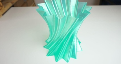 enorm verdrehte Star Vase wf3d download frei stl Modell Printablescom 3d Modelle Haushalt Dekor Starvase Vasemode 3d print model - Mito3D