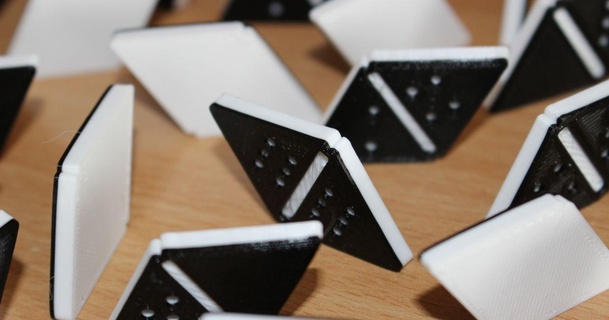 double Triangle domino jo ka Télécharger libre stl modèle imprimablescom 3d modèles jouets Jeux planche jeu plateau jetons 3d print model - Mito3D