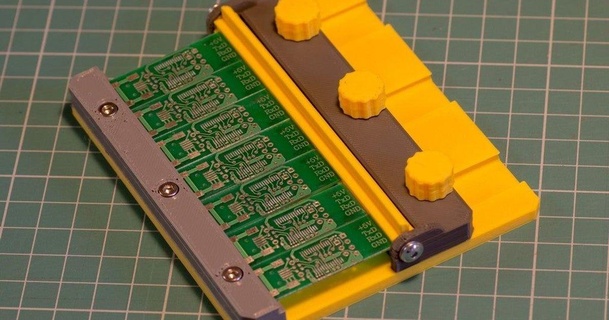 pcb holder dziobu download free stl model printablescom 3d models hobby & makers electronics 3d print model - Mito3D