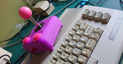 yapışkansız oyun makinesi stil kolu retro bilgisayarlar Robert Eliason indir Bedava stl model printablescom 3d modeller gadget'lar amiga çubuğu Commodore tac2 3d print model - Mito3D