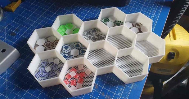 hexagon box 12 compartments macnite download free stl model printablescom 3d models printers accessories chest game gametoken 3d print model - Mito3D