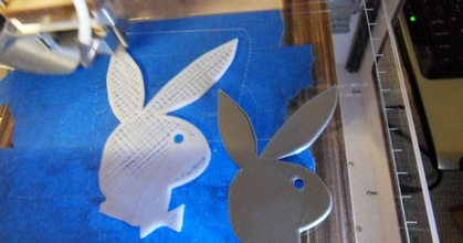 playboy tavşan Nautilus indir Bedava stl model printablescom 3d modeller Sanat tasarım 2d tabaklar logolar 3dprint anahtarlık logo 3d print model - Mito3D