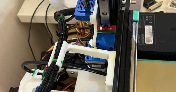 anycubic mega x-gantry cable guide djos 1475 download free stl model printablescom 3d models printers - upgrades anycubicmegazero cableholder cablemanagement 3d print model - Mito3D