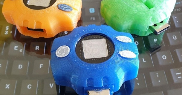 Digimon Digivice sürgülü USB durum kılıf macera versiyon ixpatch indir Bedava stl model printablescom 3d modeller gadget'lar bilgisayarlar usbcase bellek 3d print model - Mito3D