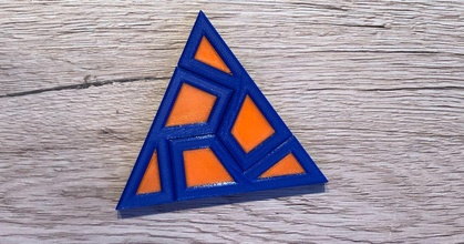 triángulo rompecabezas robertcodigo descargar gratis stl modelo imprimiblescom 3d modelos juguetes juegos brain teasers 3d print model - Mito3D