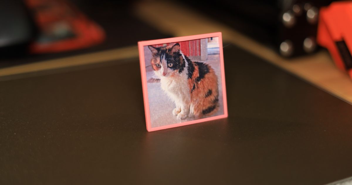 picture frame 5x5 cm neoyarus download free stl model printablescom 3d models household decor cat cute photo pictureframe 3D print model - Mito3D