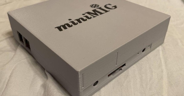 minimal 13 Fall Mantel Nihirash download frei stl Modell Printablescom 3d Modelle Gadgets Computers Amiga amiga3000 3d print model - Mito3D