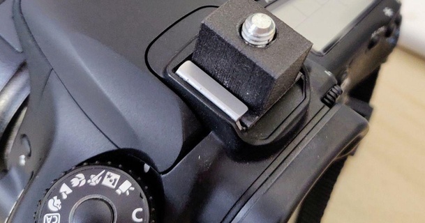 canon chaud chaussure trimestre pouce adaptateur Christian Télécharger libre stl modèle imprimablescom 3d modèles gadgets photo vidéo dslrcanon 3d print model - Mito3D