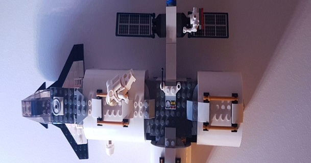 Lego spazio stazione 60227 parete montare yvrogne Scarica gratuito stl modello printablescom 3d Modelli giocattoli Giochi all'aperto 3d print model - Mito3D
