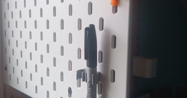 Skadis silinmez kalem Kulp destek yapılandırılabilir Chris suçlu indir Bedava stl model printablescom 3d modeller hobi yapımcılar organizatörler pegboard tutucu 3d print model - Mito3D