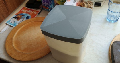 tupperware box lid petour download free stl model printablescom 3d models household kitchen 3d print model - Mito3D