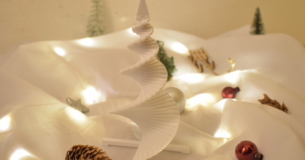 swirly twirly christmas tree luke's 3d download free stl model printablescom models household decor art christmasdecoration christmastree decoration 3d print model - Mito3D