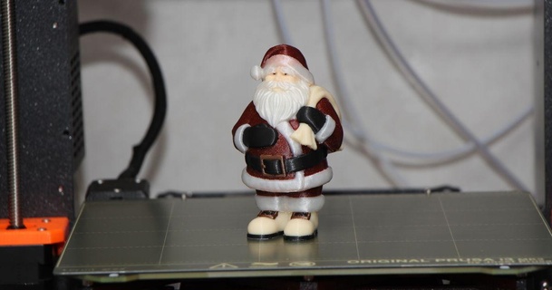 Noel Baba madde boyalı malzemeli prusaslicer 24 ornotermler indir Bedava stl model printablescom 3d modeller mevsimlik tasarımlar kış yılın renkli 3d print model - Mito3D