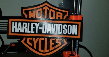 Harley Davidson logo remezclar limpiado up letras ninova66 descargar gratis stl modelo imprimiblescom 3d modelos Arte diseño 2d platos logos 3d print model - Mito3D