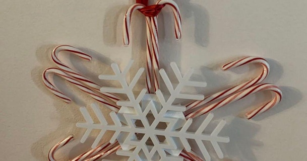 Şeker baston kar tanesi dekorasyonlar mictlan indir Bedava stl model printablescom 3d modeller Sanat tasarım wall mounted Noel dekorasyon tatil çelenk 3d print model - Mito3D