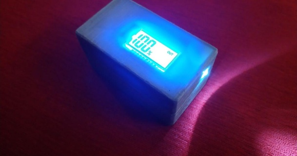DIY batterie externe fourmi Télécharger libre stl modèle imprimablescom 3d modèles loisir fabricants idées 18650 batteries powerbank 3d print model - Mito3D