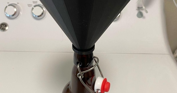 huni kolay tel sallanmak şapka şişeler 16oz 1 litre Isaac Howard indir Bedava stl model printablescom 3d modeller ev halkı mutfak yapımı içki openscad 3d print model - Mito3D