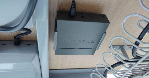 netgear gs305 switch under-desk mount guillaume gendron download free stl model printablescom 3d models household office gs105 3d print model - Mito3D