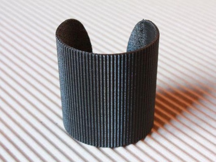 cuff bracelet - stripes redpah 3d print model - Mito3D