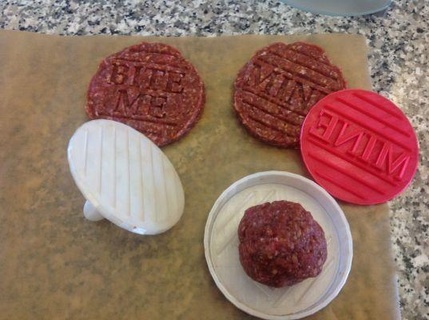 definitivo barbecue Hamburger Patty creatore rossa 3d print model - Mito3D