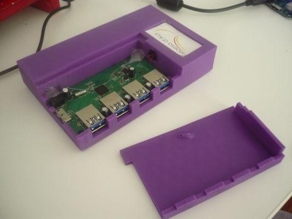 Vilma gv0027 caso funda cubo USB redpah 3d print model - Mito3D