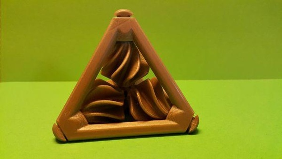 tetra dre avec piojos tetraedro helice redpah 3d print model - Mito3D