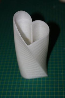 heart vase redpah 3d print model - Mito3D