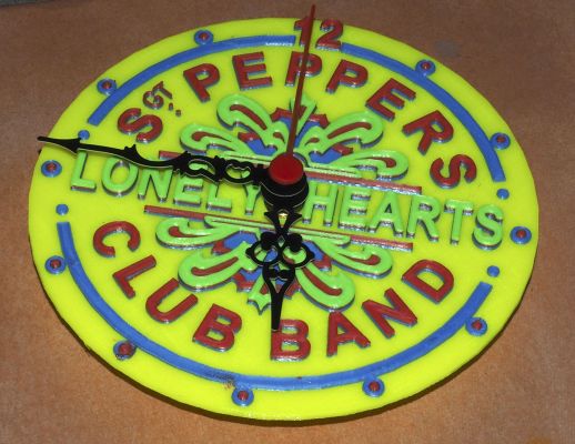 Beatles sargento pimientos solitario corazones club banda reloj redpah 3D print model - Mito3D