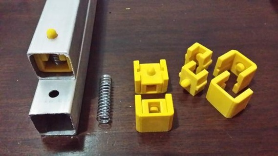 printemps clips 24mm carré tube redpah 3d print model - Mito3D