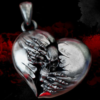 broken heart pendant tahmaz 3D print model - Mito3D