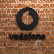 vodafone logo Stampa pronto 3d modello waelmoussa 3d print model - Mito3D
