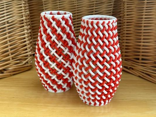 braided vase pattern 2 - 3d by davemakesstuff on thangs container flower braid weave weaving woven dual color colour multicolour multicolor snapmaker j1 bambu bambulab 3d print model - Mito3D