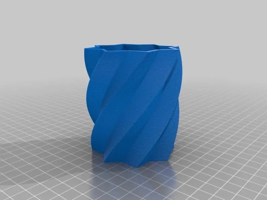doppelt twist vase 3d by milvetzurückgezogen on danke 3d print model - Mito3D