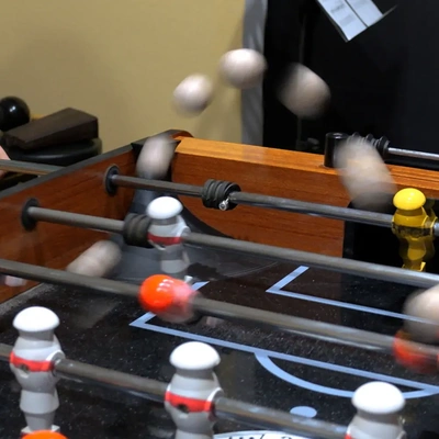 baby foot déflecteur table football coin mod 3d by futbol jeu améliorer rampe jeux 3d print model - Mito3D