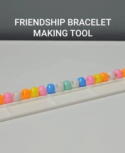 relation amicale bracelet fabrication outil 1 base perle modèle conception planificateur organisateur 25 perles 3d by karenchaudesigns 3d print model - Mito3D