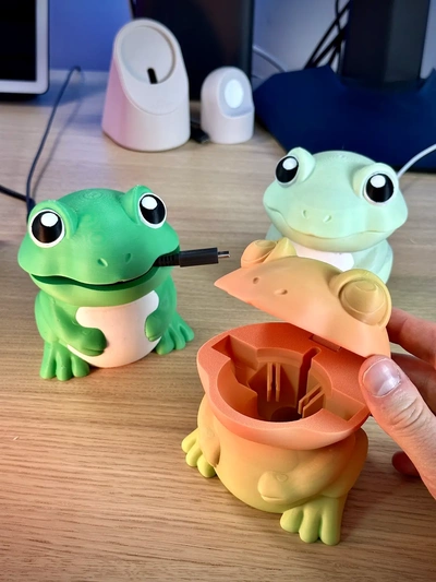 frog cable holder - holoprops 3d by on thangs 3d print model - Mito3D