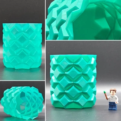 geometrico vaso 3d by coleottero on grazie 3d print model - Mito3D