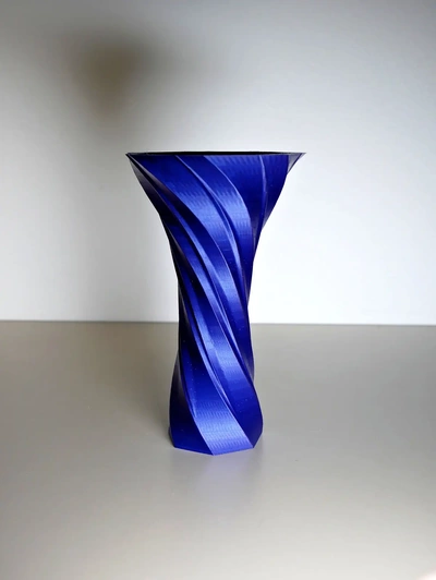 heptattorsion vase 3d by printbunny 3dprintbunny 3d print model - Mito3D